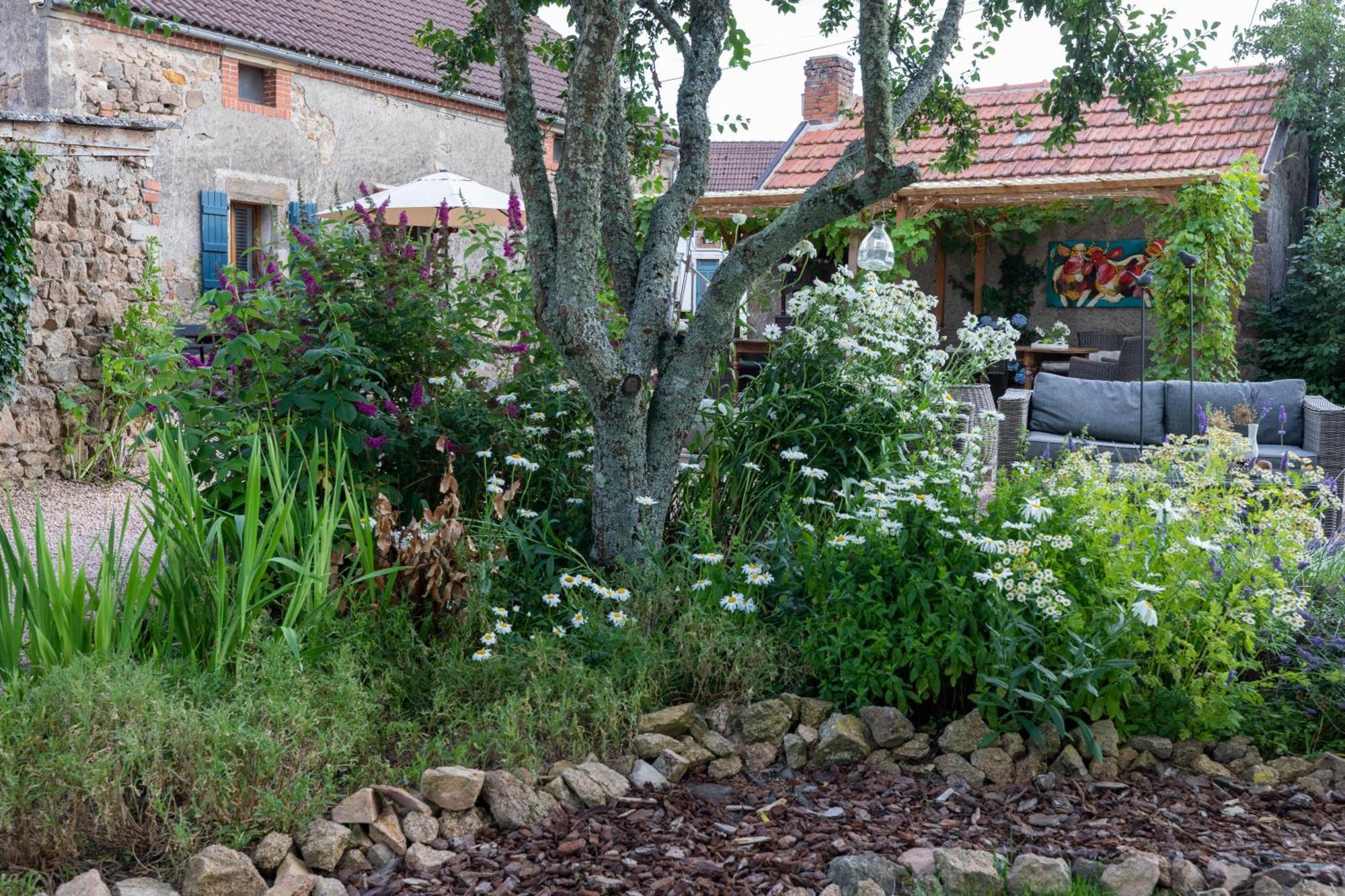 Domaine La Pomme De Pin Louroux-de-Beaune Exterior foto